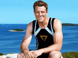 How tall is James Cracknell?
